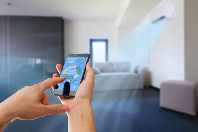 Czy wiesz, że możesz zarządzać systemem klimatyzacji w swoim domu poprzez telefon bądź tablet?